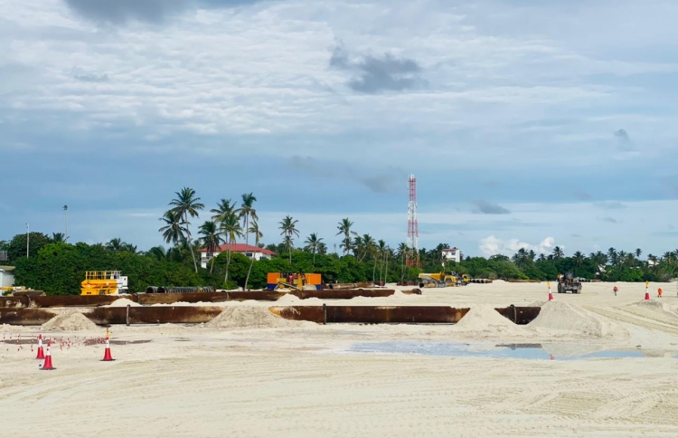 އައްޑޫން ދޫކުރާ ގޯއްޗަށް 4،000 ފޯމު ހުށަހެޅި