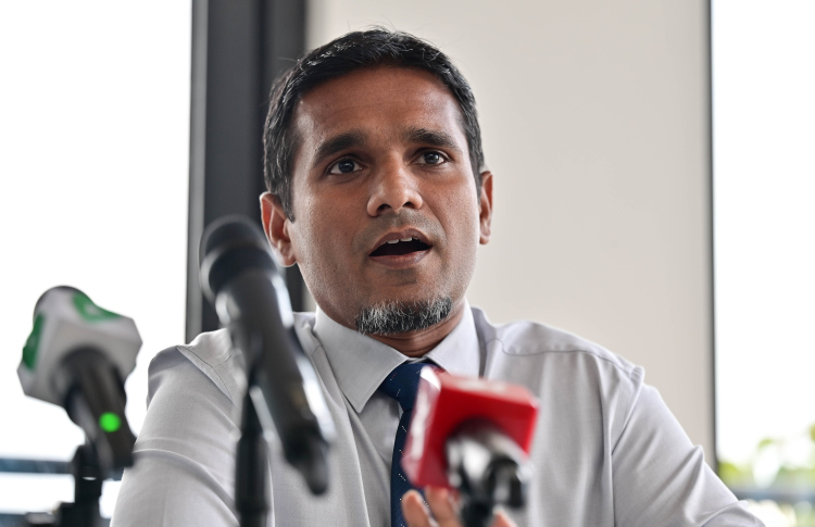 "މިއީ ލޯމަރާލާފައި ހަރަދު ކުޑަކުރަންވީ ވަގުތު"