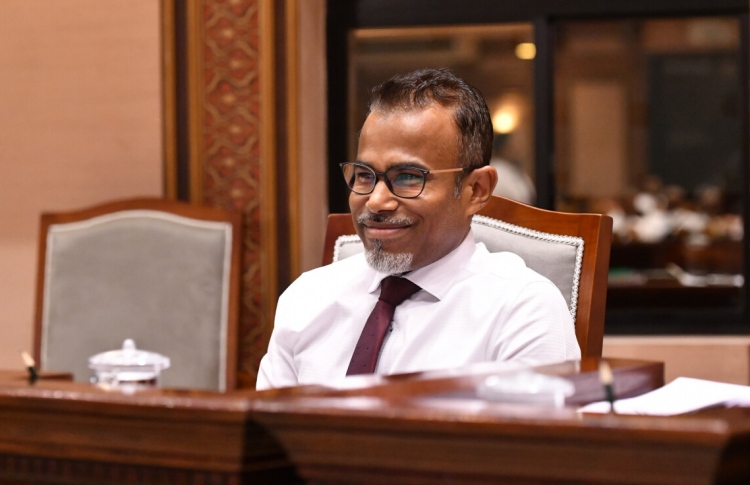 މަޖިލީހުގެ ހައިޖާނުގެ ތެރެއިން ޗާގޯސް ސުވާލުތައް އޮޔާ!