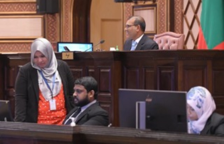 އަމީން އާއްމުގެ ގަދަރު ކުޑަކުރާތީ ނަޝީދު ކަންބޮޑުވެއްޖެ