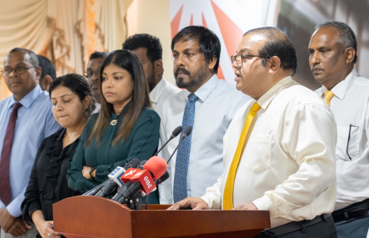ޑެޑްލޮކް ފިލުވާލަން ބޮޑެތި އިސްލާހުތަކެއް ލައިފި!