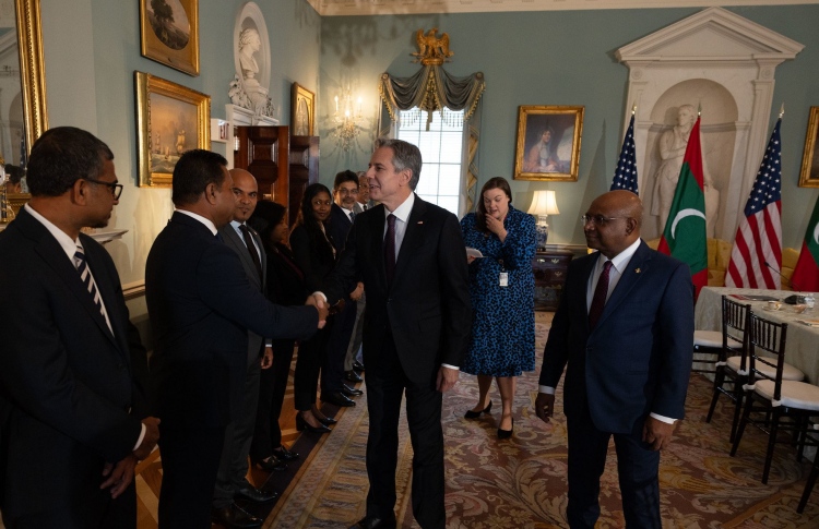 ޝާހިދު ބްލިންކެން އާ ބައްދަލުކުރައްވައިފި