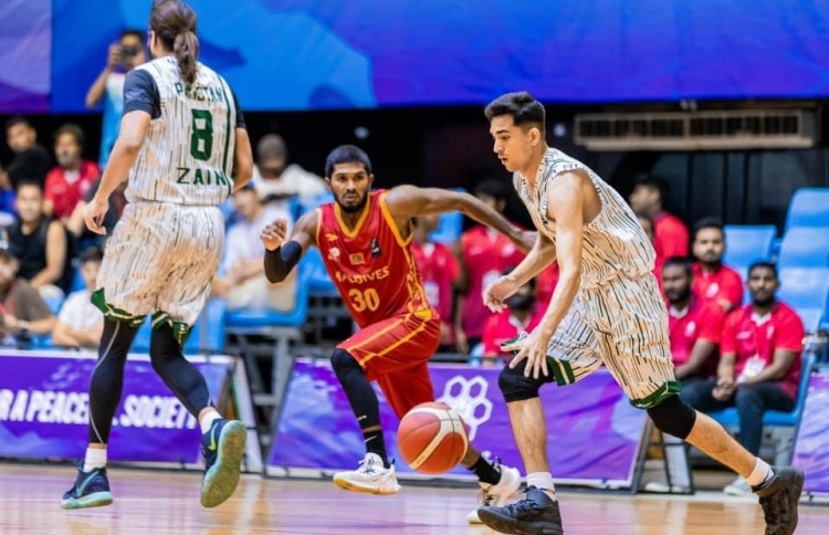 ރާއްޖެ ބަލިކޮށް 7 އަހަރުން ޕާކިސްތާނަށް ފުރަތަމަ މޮޅު