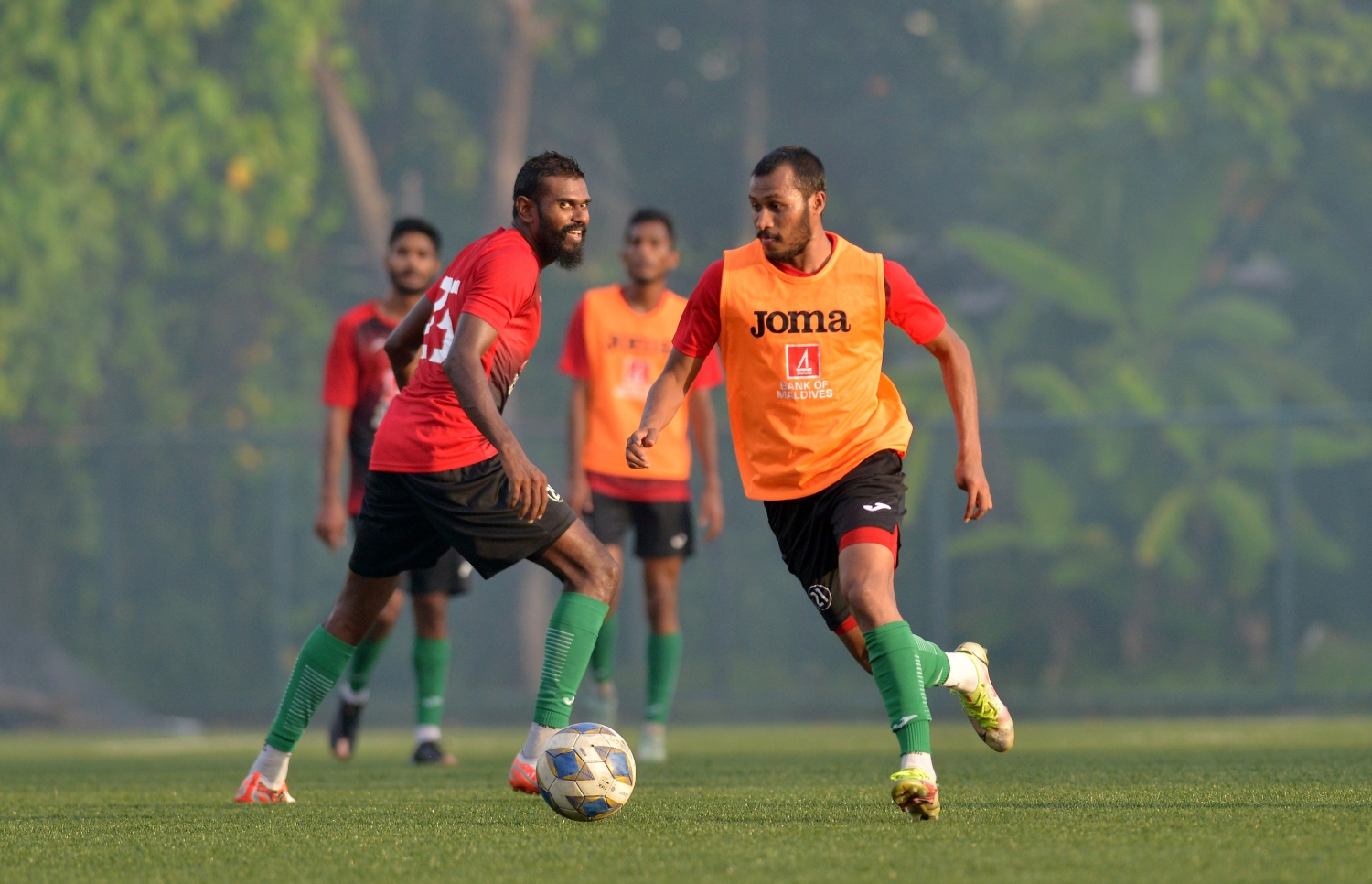 ލަންކާގެ ބެޑެގޭނާ ޓްރެއިނިން ސެންޓަރުގައި ޕްރެކްޓިސް ސެޝަން=ެއްގެ ތެރެއިން --- ފޮޓޯ: އެފްއޭއެމް