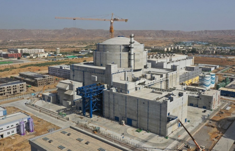 ޗައިނާއިން ޕާކިސްތާނުގަ ނިއުކްލިއާ އިންޖީނުގެއެއް ހަދަނީ