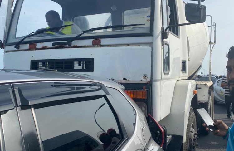 އެކްސިޑެންޓުވީ ސިމެންތި ޓްރަކުގެ ބުރަކި ފެއިލްވެގެން