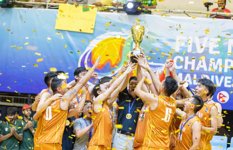 ފައިވް ނޭޝަން  މުބާރާތުގެ ޗެމްޕިއަންކަން ބޫޓާނަށް