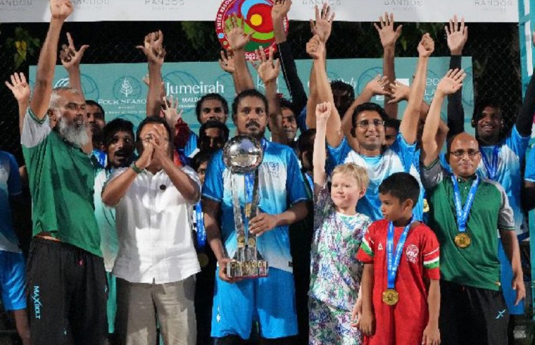 ވައްކަރާއި ބަނޑޮސް ވެސް ޒޯން ޗެމްޕިއަންކަން ހޯދައިފި