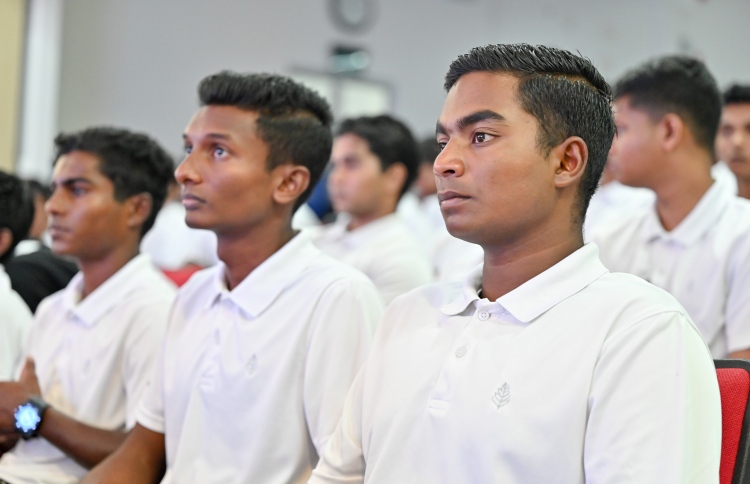 ފޯ ސީޒަނުން އިތުރު 59 ކުދިން ތަމްރީނުކޮށްފި