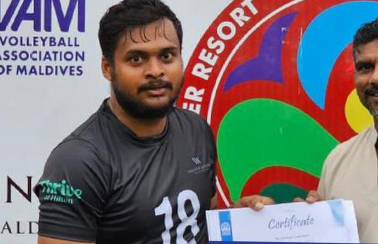 ވޮލްޑޯފް އެސްޓޯރިއާ ފައިނަލަށް، ވިލަމެންދޫ ކަޓައިފި