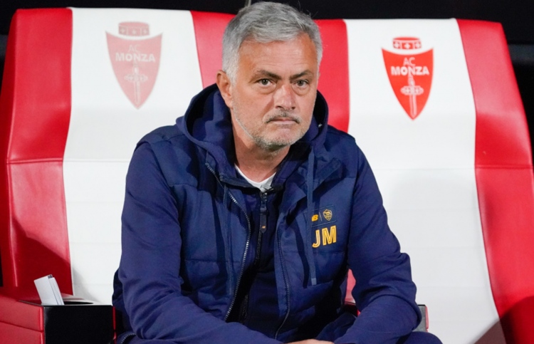 މޮރީނިއޯ 10 ދުވަހަށް ސަސްޕެންޑް ކޮށްފި