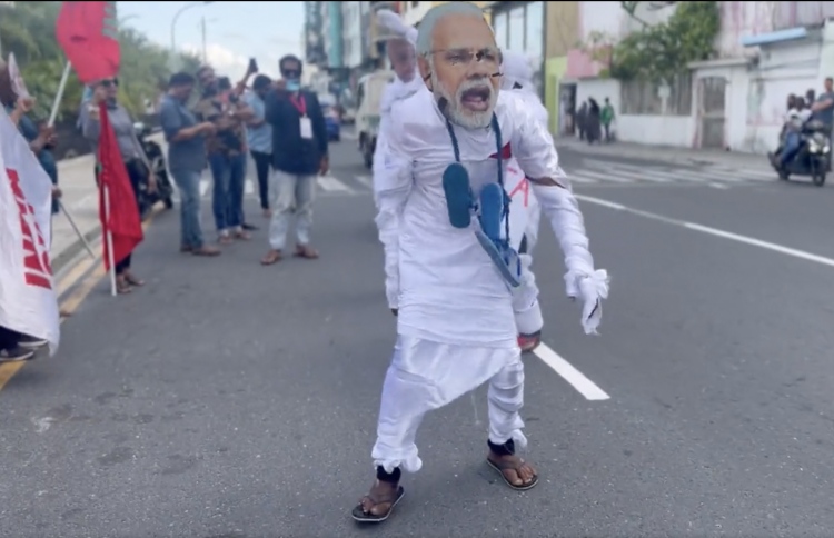 މޯދީގެ މާލި ނެރެގެން އީދު ފާހަގަކުރުން ކުށްވެރިކޮށްފި