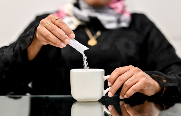 ބަލިތައް މައްޗަށް، އަދިވެސް ހަކުރު ސަބްސިޑީ ދޭންޖެހޭ؟