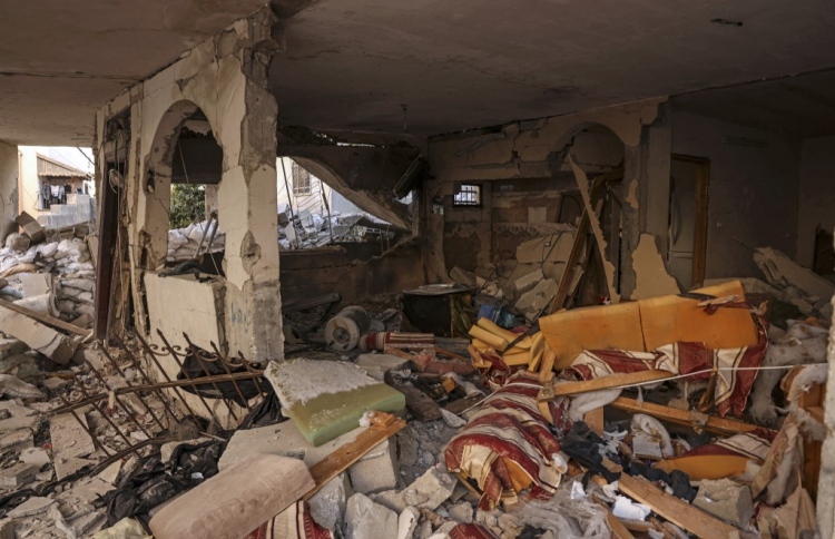 ޖެނީން ތަޅާލުމަށް ފަހު ގާޒާ އަށް ހަމަލާ ދޭން ފަށައިފި