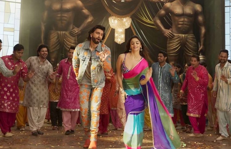 ކަރަންގެ އާ ފިލްމުން މިފަހަރު "ވަޓް ޖުމްކާ؟"