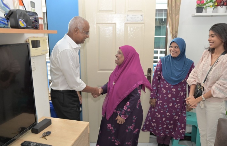 ރައީސް ދޮރުން ދޮރަށް، "މާލޭން ބޮޑު ތާއީދެއް ލިބޭނެ"