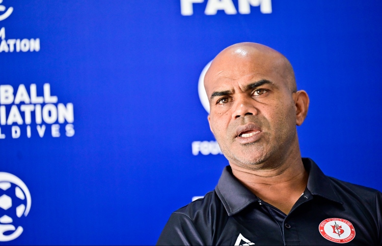 ފުޓްބޯޅަ ރަނގަޅުކުރަން އެއްވެސް ބަޔަކު ނުޅޭ: ނިޒާމް