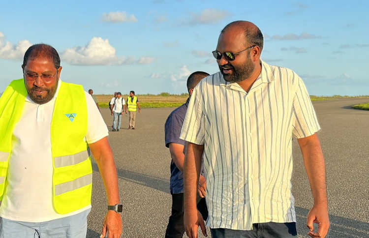 ގާސިމް، އަލީ ވަހީދާ ބައްދަލުކުރައްވައިފި