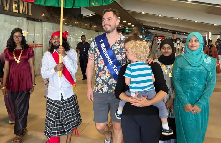 ހަ މަހުން 1 މިލިއަން ޓޫރިސްޓް ހަމަކޮށްފި