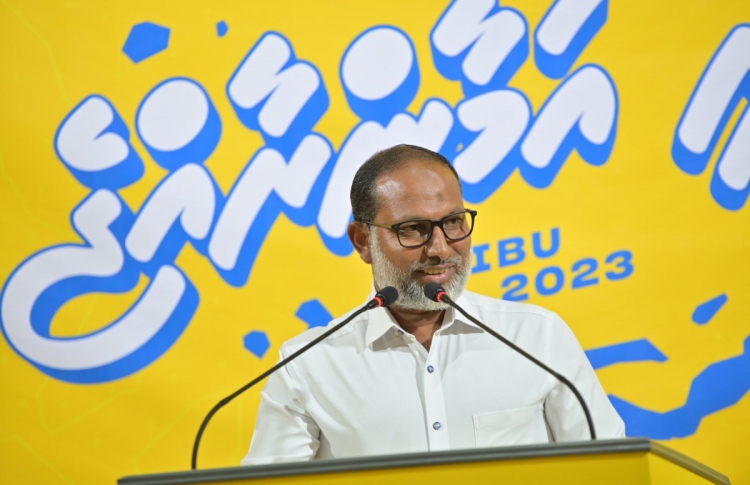 ރައީސްގެ ޓީމު އިދިކޮޅަށް ހިފަހައްޓާ ނުލެވޭނެ: އިމްރާން