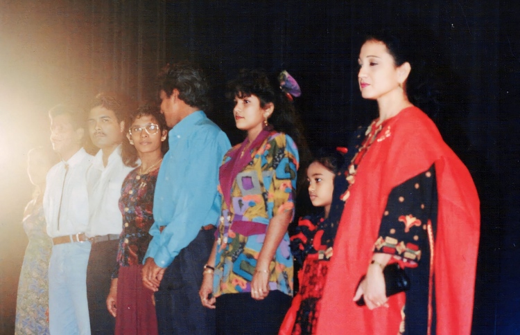 މި ފޮޓޯތަކުން 30 އަހަރު ކުރީގެ ހަނދާންތައް