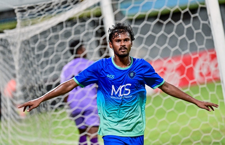 ސަސް ކުރިއަށް، އީގަލްސް އަށް އުނދަގޫ މޮޅެއް