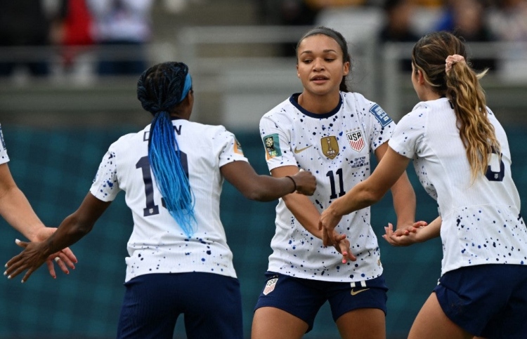 މޮޅުވިޔަަސް އެމެރިކާ އޮތީ ޕްރެޝަރުގައި: ކޯޗު