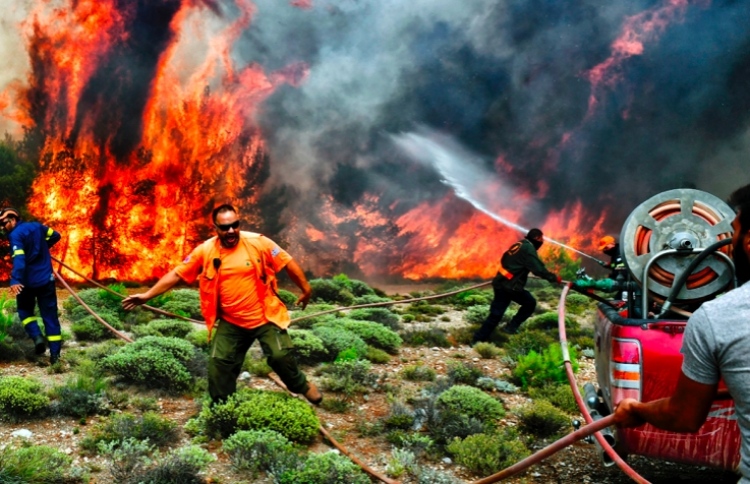 މިކުރަނީ އަލިފާނާ ދެކޮޅު ހަނގުރާމައެއް: ގްރީސް
