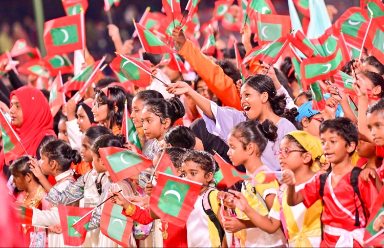 މިނިވަން ދުވަހުގެ ލޯގޯ ފަރުމާކޮށްގެން 30،000ރ.