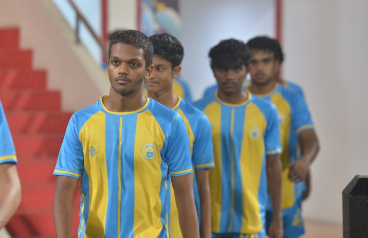 ހުމުގެ ރޯގާއާ ހެދި ވެލެންސިއާއަށް މެޗު ނުކުޅެވުނު،