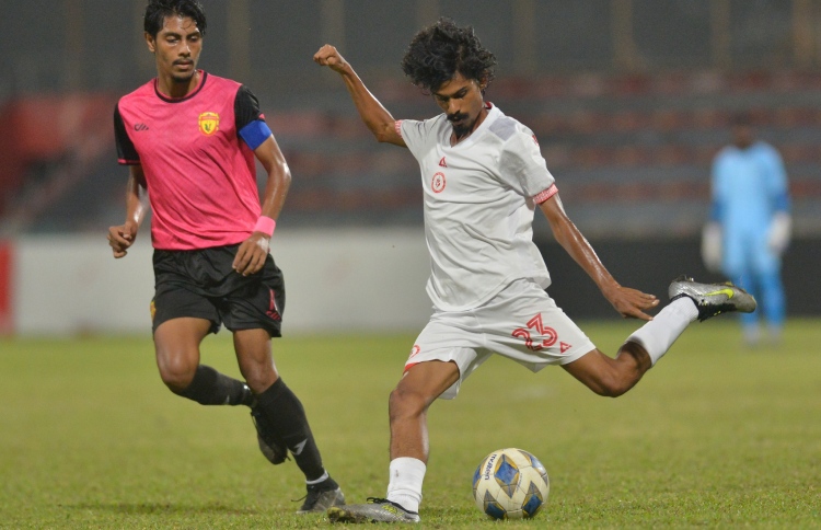 ސަސް އާއި ބުރު ވެސް މޮޅަކާ އެކު މަގާމު ދަމަހައްޓައިފި