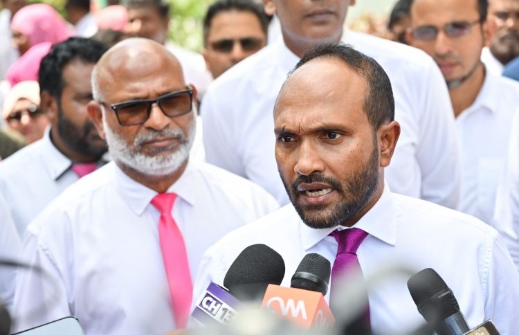 ކެންޑިޑެސީ މައްސަލަ ކޯޓަށް ވައްދަން ޕީޕީއެމް ތައްޔާރު!