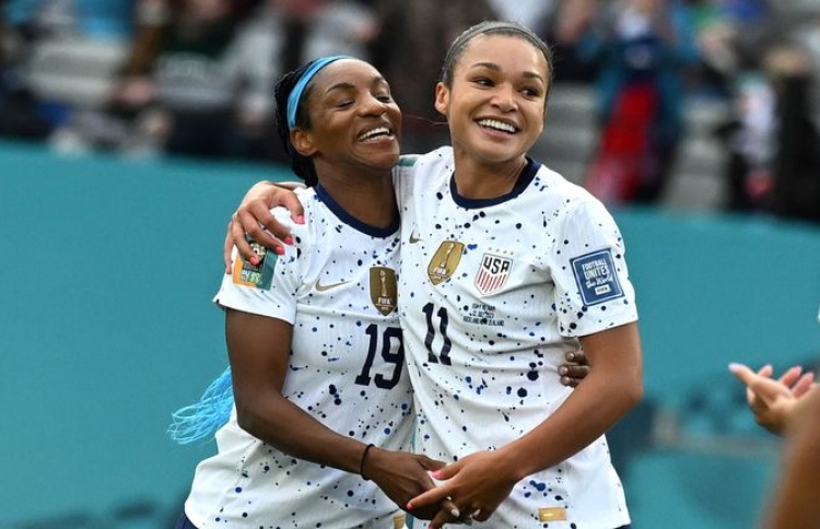 ޗެމްޕިއަން އެމެރިކާ ސަލާމަތްވީ ކިރިކިޔާ