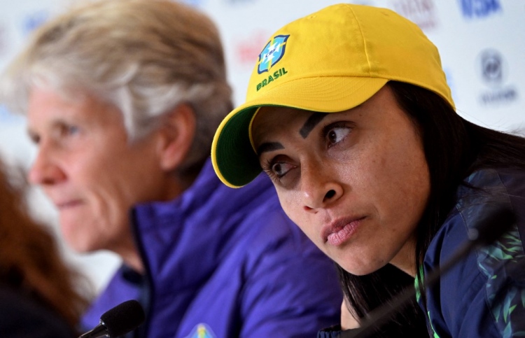 ފަހުމެޗުގެ ވާހަކައިން ބްރެޒިލްގެ މާތާ ފެންކަޅިކޮށްލައިފި