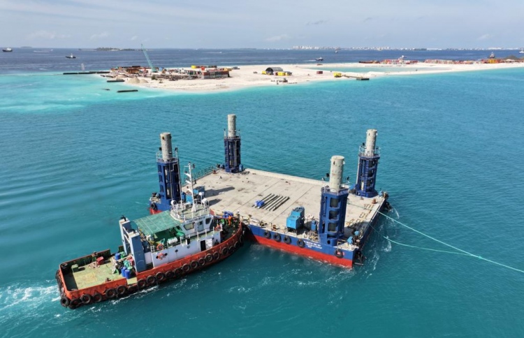 ބްރިޖުގެ މަސައްކަތަށް ބޭނުންވާ އިތުރު ޕްލެޓްފޯމެއް