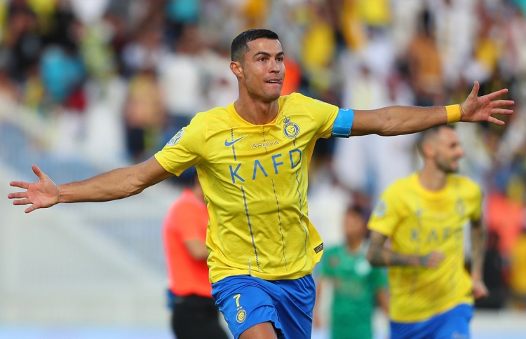 ރޮނާލްޑޯގެ ޓީމު ސެމީއަށް، ބެންޒެމާ ޓީމު ސަލާމަތެއްނުވި