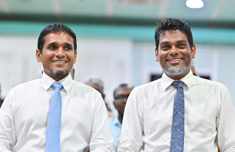 ތިން މަހުގެ ކެމްޕެއިނުން ދައުލަތް ބަލިކޮށްފިން: އަމްރު