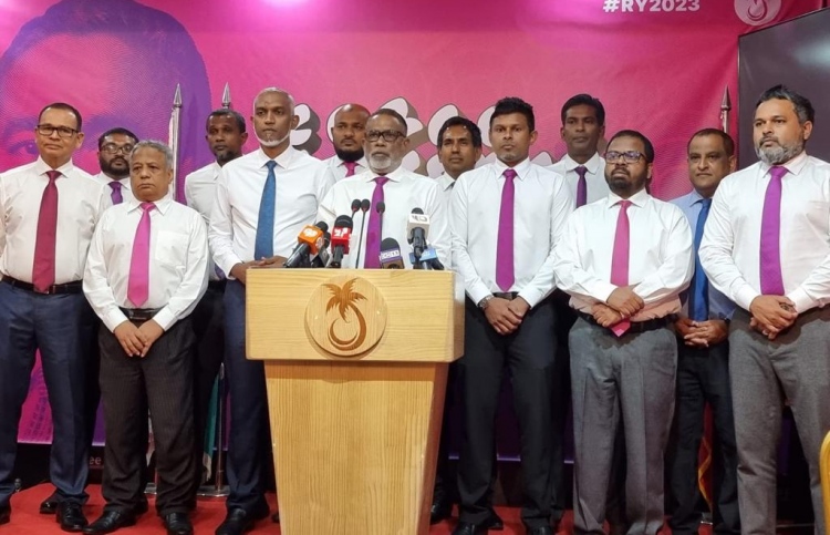 މުއިއްޒު ހޮވަން ޕީޕީއެމް/ޕީއެންސީ ލީޑަޝިޕް އެއްގަލަކަށް