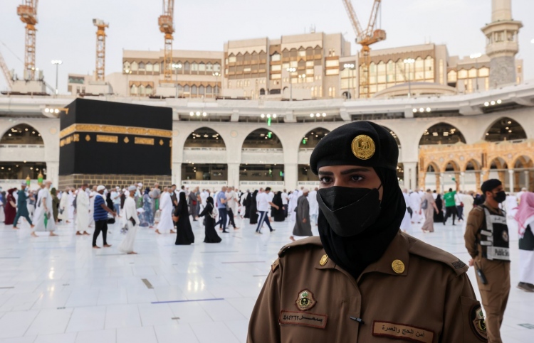 ދެ ހަރަމްފުޅުގެ ކަންކަމަށް އާ އިދާރާއެއް އުފައްދައިފި