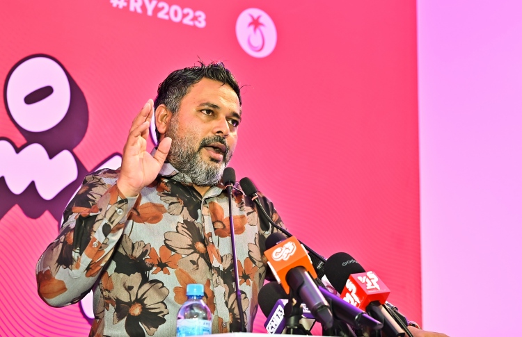 މުއިއްޒަށް ކާމިޔާބުވާން އެންމެ ބޭނުންވަނީ ޔާމީން:ޝިޔާމް