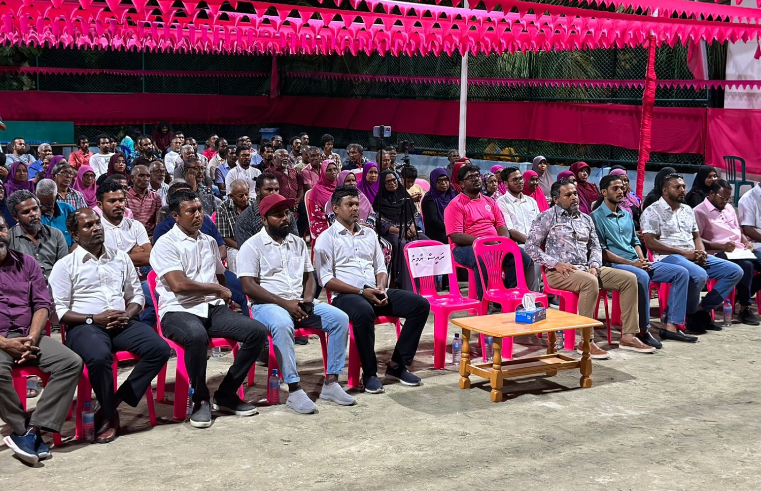 މިރޭ ބޭއްވި ޖަލްސާގެ ތެރެއިން: މަސްވެރިންނަށް ރަނގަޅު ގޮތްތައް ހޯދައިދެއްވާނެ ކަމަށް ހުސެއިން ވިދާޅުވި