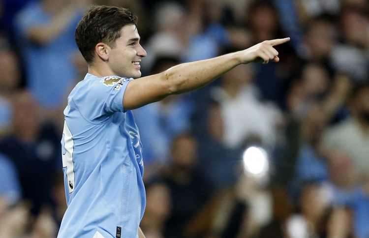 ޔުނައިޓެޑް ބަލި، ވާދަވެރި ލިވަޕޫލާއި ސިޓީ ގަދަ