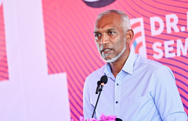 އާބަންކޯ މުވައްޒަފުންގެ ވަޒީފާ ނުގެއްލޭނެ: މުއިއްޒު