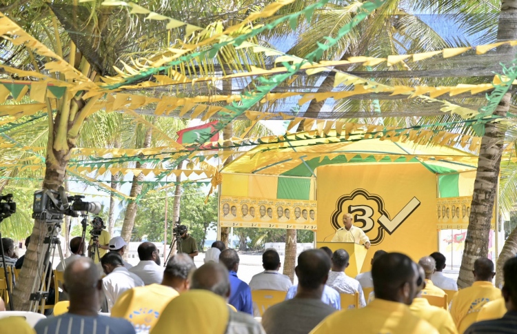 ބަދަލު ކުޅުންތެރިން އަރުވައިގެން މޮޅެއް ނުވާނެ: ރައީސް