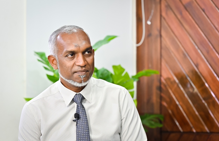 މުއިއްޒުގެ އިންޓަވިއު: ޔާމީންގެ އެއްވެސް ޝަރުތެއް ނެތް