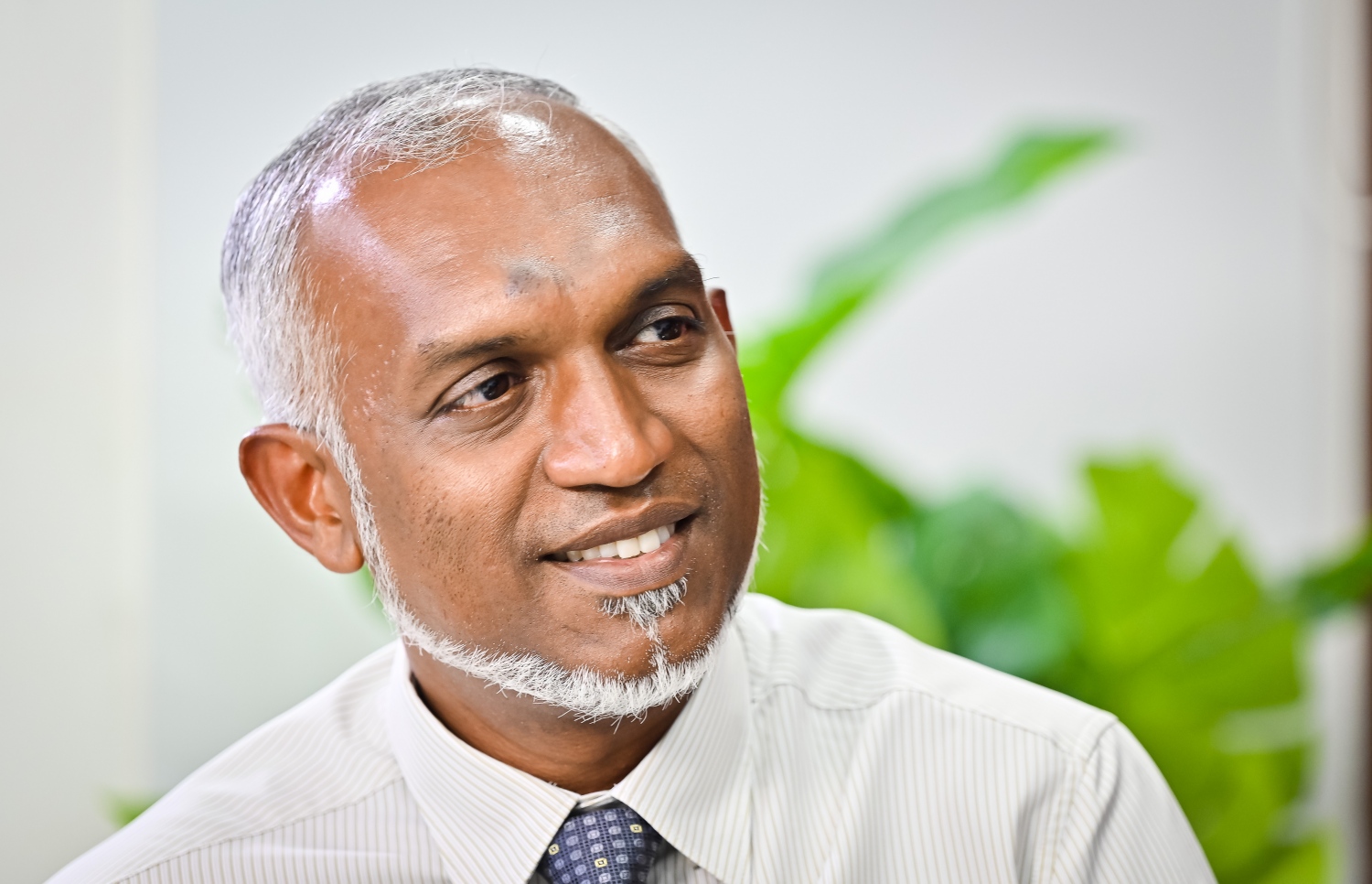 ޕީޕީއެމް/ޕީއެންސީގެ ރިޔާސީ ކެންޑިޑޭޓް ޑރ. މުއިއްޒު "މިހާރު" އާ މިއަދު ވާހަކަ ދައްކަވަނީ.---ފޮޓޯ: ނިޝާން އަލީ| މިހާރު