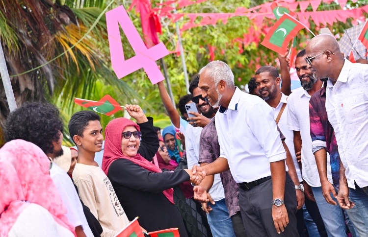 މަޑަވެލީގެ ބިން ހިއްކައި ގެދޮރުވެރިކުރުވާނަން: މުއިއްޒު
