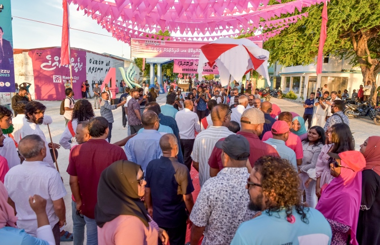 ވިލިނގިލިން: މުއިއްޒަށް އޮތް ގޮތް މިއޮތީ ފެންނަން