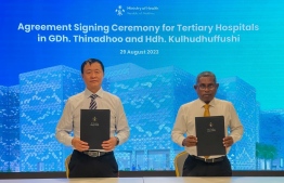 The ceremony held to handover the construction of the tertiary hospital in Haa Dhaal atoll Kulhudhuffushi and Gaaf Dhaal atoll Thinadhoo to CNEEC: The project was handed over at a cost of USD 38 million -- Photo: Health Ministry