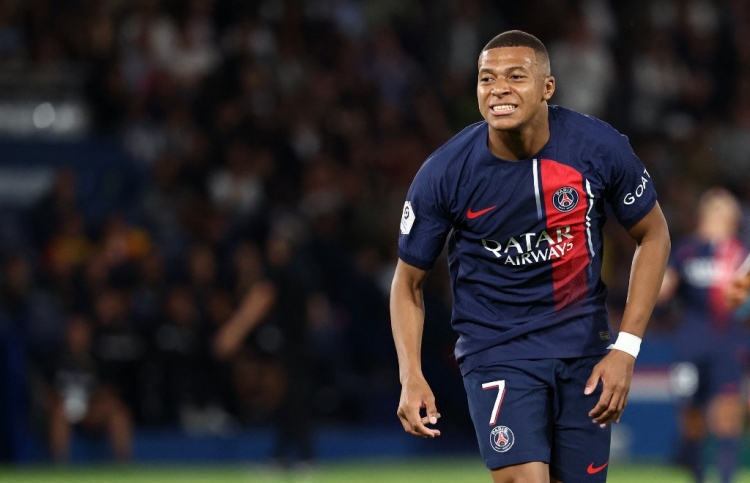 ޗެމްޕިއަންސް ލީގުގައި ޕީއެސްޖީ އަށް ވަރުގަދަ ގުރޫޕެއް